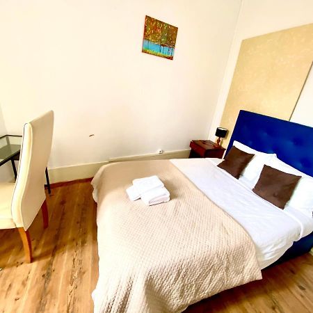 Nature Chiado 2- Cozy Little Double Room With Shared Bathroom Lisboa Kültér fotó